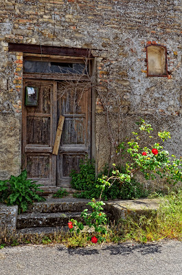 Qui non risponderà nessuno di Gianni.Saiani  Photos