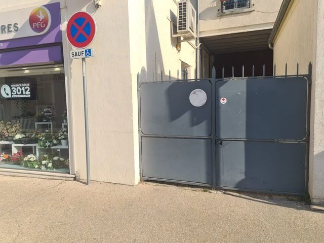 Location  parking  53 m² à Houilles (78800), 950 €