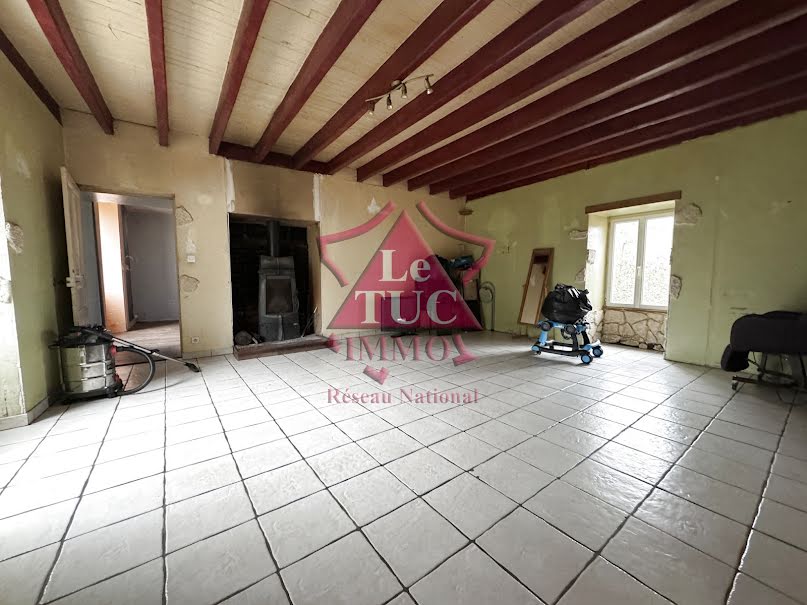 Vente maison 5 pièces 96 m² à Allonne (79130), 86 000 €