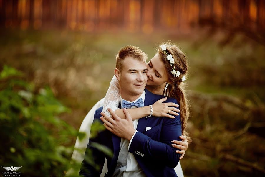 Fotógrafo de casamento Oskar Szymczyk (oskarszymczykpl). Foto de 13 de agosto 2021