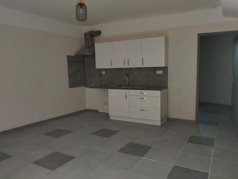 Location  appartement 2 pièces 41.6 m² à Saint-Ambroix (30500), 445 €