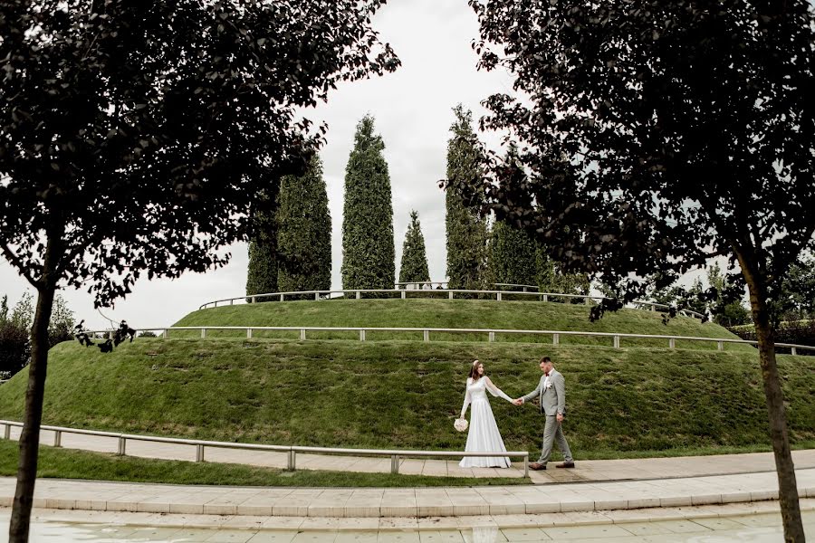 Fotógrafo de casamento Elizaveta Babakhina (lbabakhina). Foto de 20 de agosto 2019