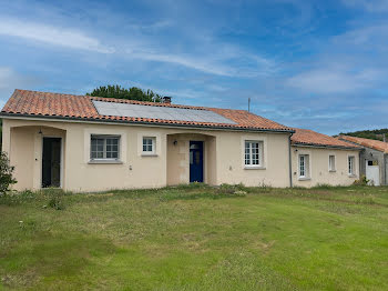 maison à Scorbé-Clairvaux (86)