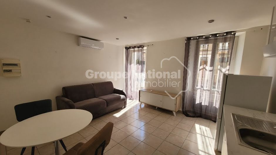 Location meublée appartement 1 pièce 20.4 m² à Gonfaron (83590), 475 €