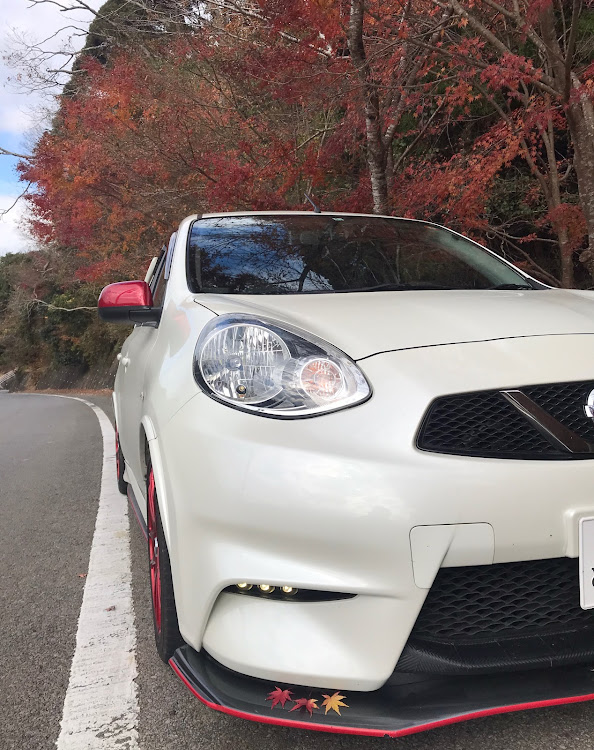 マーチの『ホットハッチ』で行こうぜぇ🔥・紅葉を求めてパート2に関するカスタム事例の投稿画像2枚目