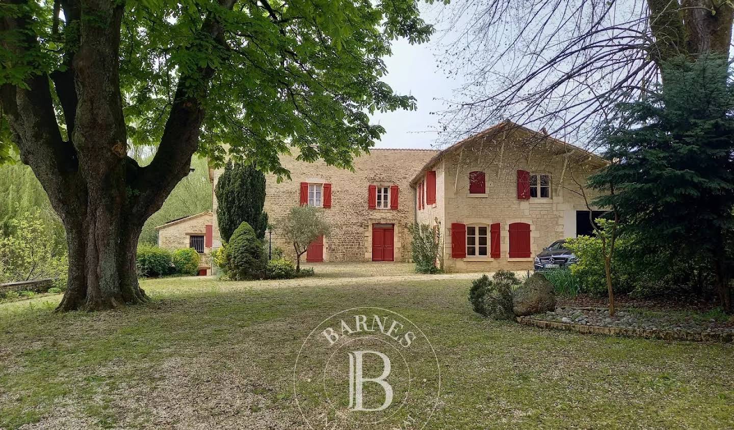 House with pool Niort