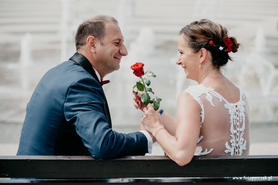 Nhiếp ảnh gia ảnh cưới Paweł Pyrczak (pawelpyrczak). Ảnh của 24 tháng 2 2020