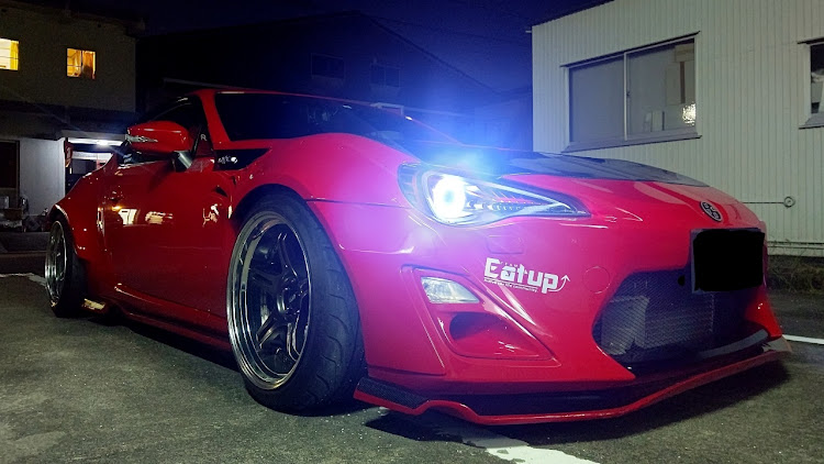 86のEat up⤴・やっぱりお尻は大事・ロケットバニー86・ハチビー愛好会・三日月とコラボに関するカスタム事例の投稿画像1枚目
