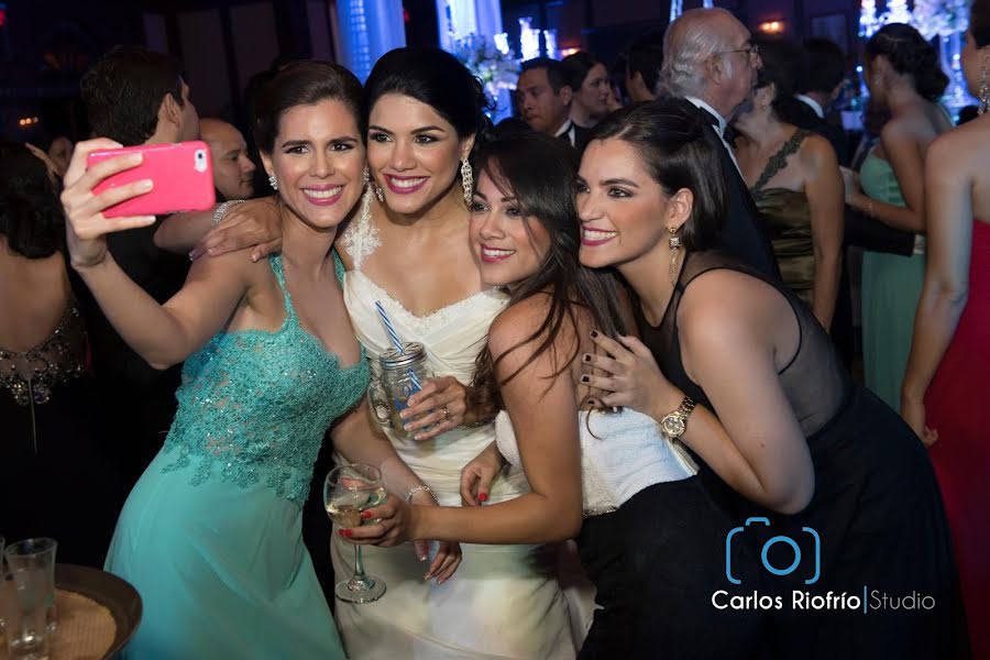 Fotógrafo de casamento Carlos Riofrio (carlosriofrio). Foto de 10 de junho 2020