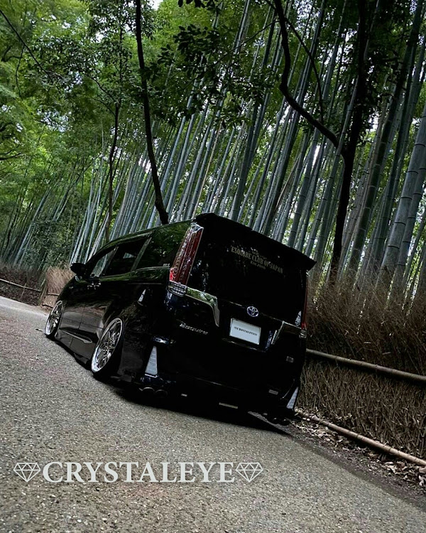 CRYSTALEYEさんが投稿したエスクァイア・80ノア・80ヴォクシー・LEDテール・クリスタルアイに関するカスタム事例の投稿画像4枚目