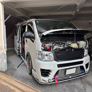 ハイエースバン TRH200V