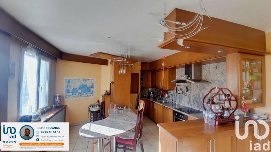 Vente maison 6 pièces 282 m² à Longuyon (54260), 199 000 €