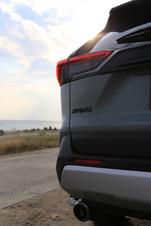 RAV4のrav4・海岸で撮影会・泥だらけに関するカスタム事例の投稿画像4枚目