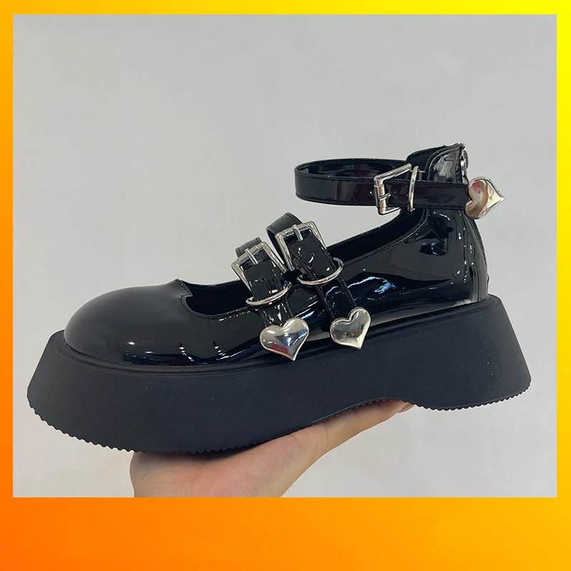 Chaussures en cuir petites, style britannique Harajuku, rétro japonais, à semelle épaisse, pour femmes, mignonnes et chaudes.