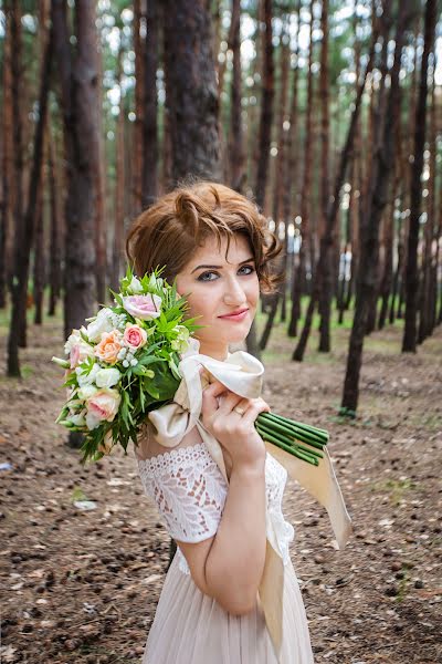 Fotógrafo de bodas Sofi Vardidze (nucivardidze123). Foto del 7 de febrero 2019