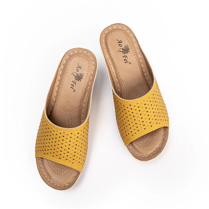 Chanclas de cuña retro con tacón para mujer, boca de pez, talla grande, zapatos de madre, diseño de comercio exterior, cómodas y elegantes.