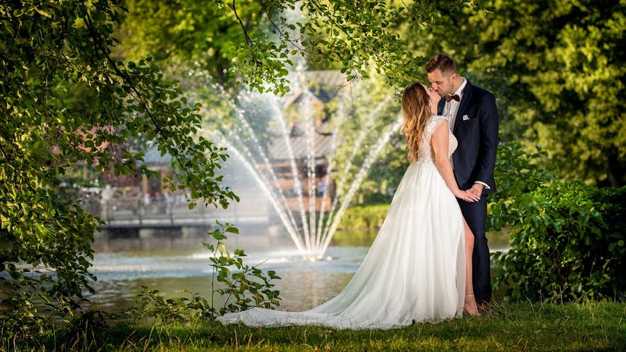 Fotografer pernikahan Waldemar Zych (studiozych). Foto tanggal 28 Maret 2020