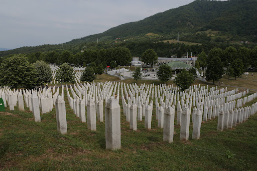 Generalna skupština UN glasa o rezoluciji o Danu sećanja na genocid u Srebrenici