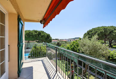 Apartment with terrace and pool 3