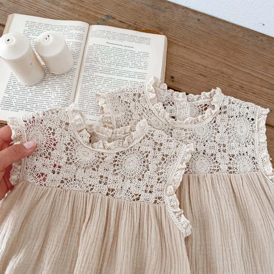 Romper de encaje waffle para bebé niña de verano, fresco y transpirable. Perfecto para días soleados, cómodo y con estilo. Ideal para bebés.