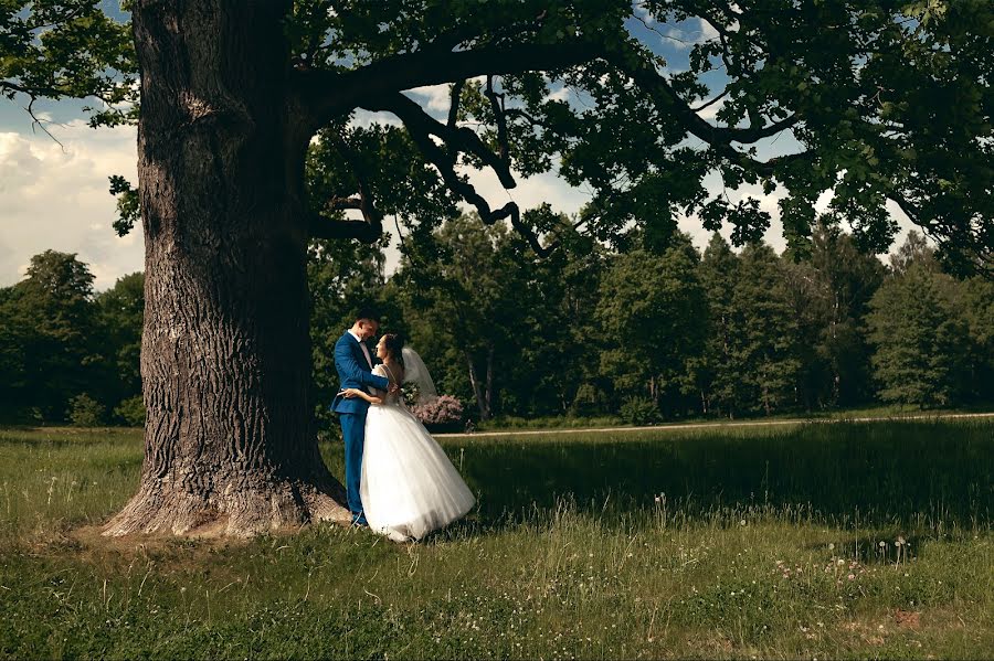 Fotograful de nuntă Natalya Shargina (krapiva). Fotografia din 3 iulie 2019