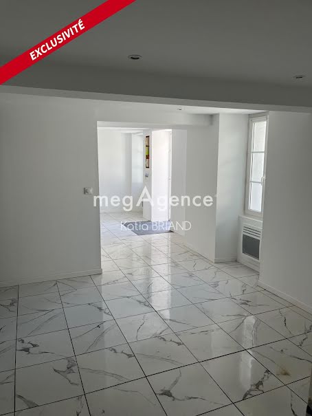 Vente maison 4 pièces 140 m² à Argentré (53210), 158 000 €