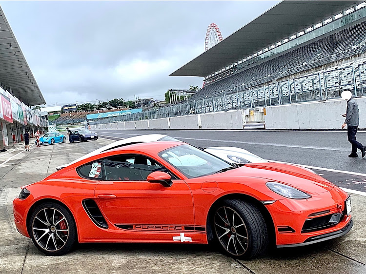 718 ケイマンの鈴鹿サーキット・タイムアタック・GT3RSに関するカスタム事例の投稿画像1枚目