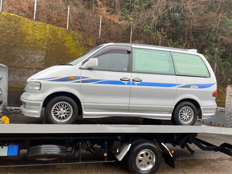 ゆ〜きさんが投稿した引き上げ・日産・ラルゴ・憧れの車に関するカスタム事例の投稿画像1枚目