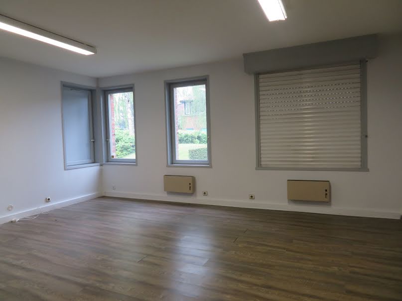 Location  locaux professionnels  41.7 m² à Villeneuve-d'Ascq (59491), 844 €