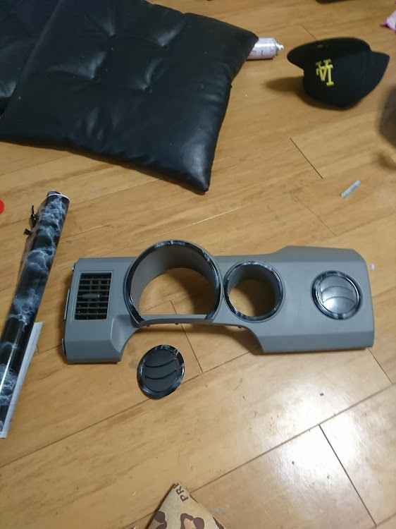 ワゴンRのDIY・カッティングシートに関するカスタム事例の投稿画像1枚目