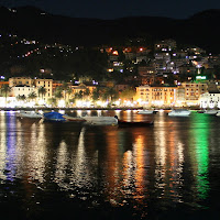 Riflessi sul mare - Rapallo by night di 