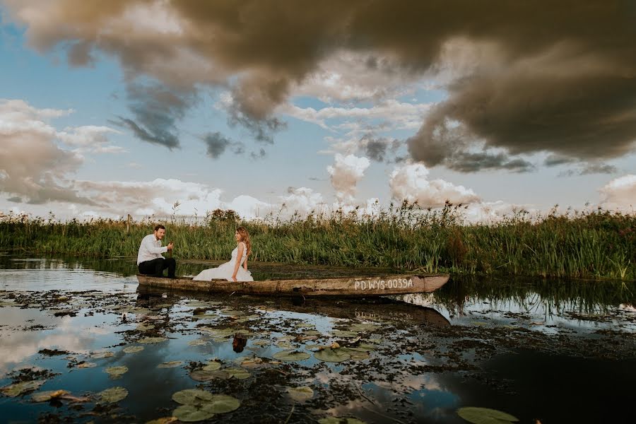 婚禮攝影師Kacper Białobłocki（kbfoto）。2016 8月29日的照片