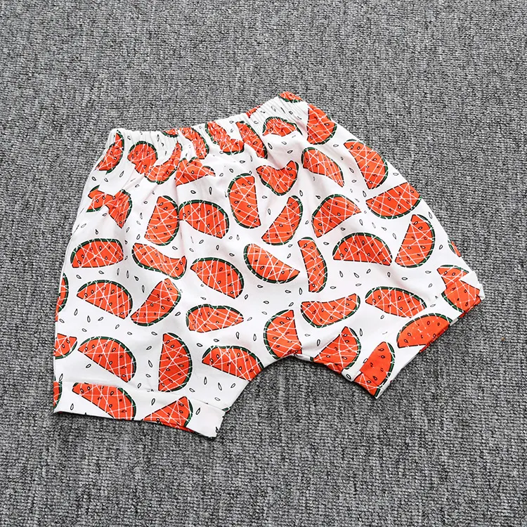 INS Trendy baby shorts voor kinderen, ideaal voor de zomer. Comfortabel, ademend en stijlvol. Perfect om in te spelen en te ontdekken.
