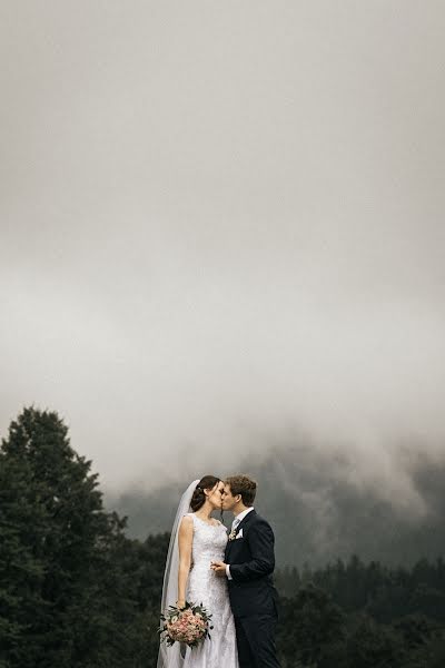 Fotografo di matrimoni Kamil Kubjatko (kamilkubjatko). Foto del 29 gennaio 2019