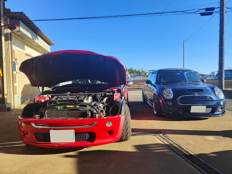 ミニ ハッチバックのミニ乗りさんと繋がりたい・BMW MINI・クーパーS・サーキット仕様・ガレージライフに関するカスタム事例の投稿画像7枚目