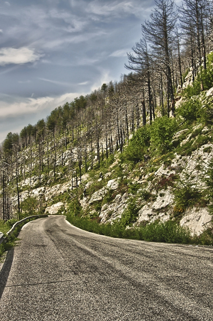 Strada di montagna di si