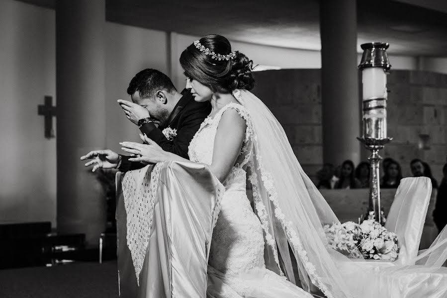 結婚式の写真家Paola Gutiérrez (alexypao)。2018 1月16日の写真