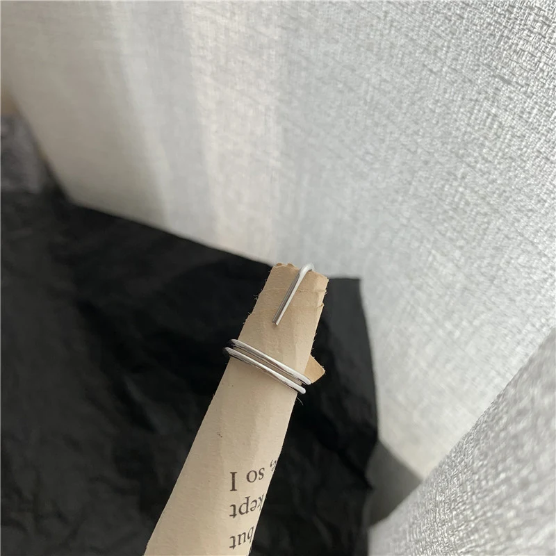 Anillo de uña frío con personalidad de moda para crear un look moderno y vanguardista. Línea de sensación única.