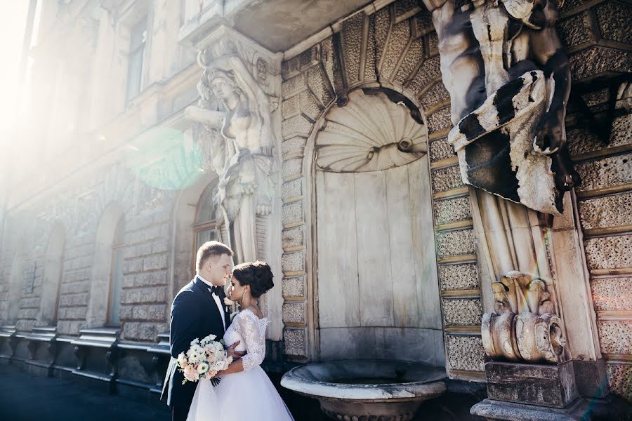 Fotógrafo de casamento Olga Davydova (olalawed). Foto de 29 de agosto 2016