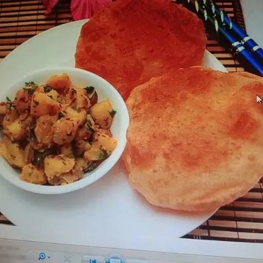 Poori Sabji [4 Poori]