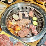 金炭火燒肉餐廳