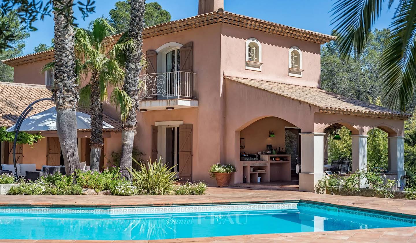 Villa with pool Puget-sur-Argens