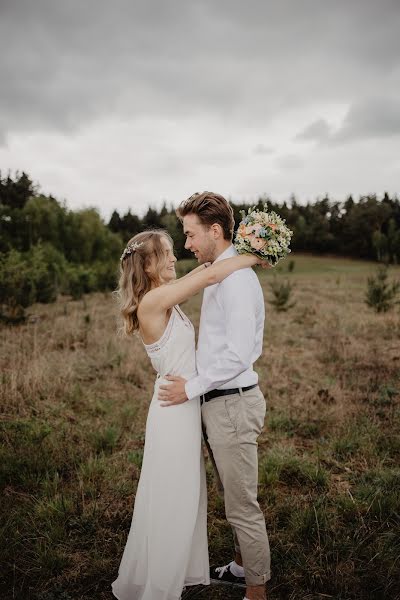 Fotografo di matrimoni Melina Waliczek (melinaphoto). Foto del 1 maggio 2019