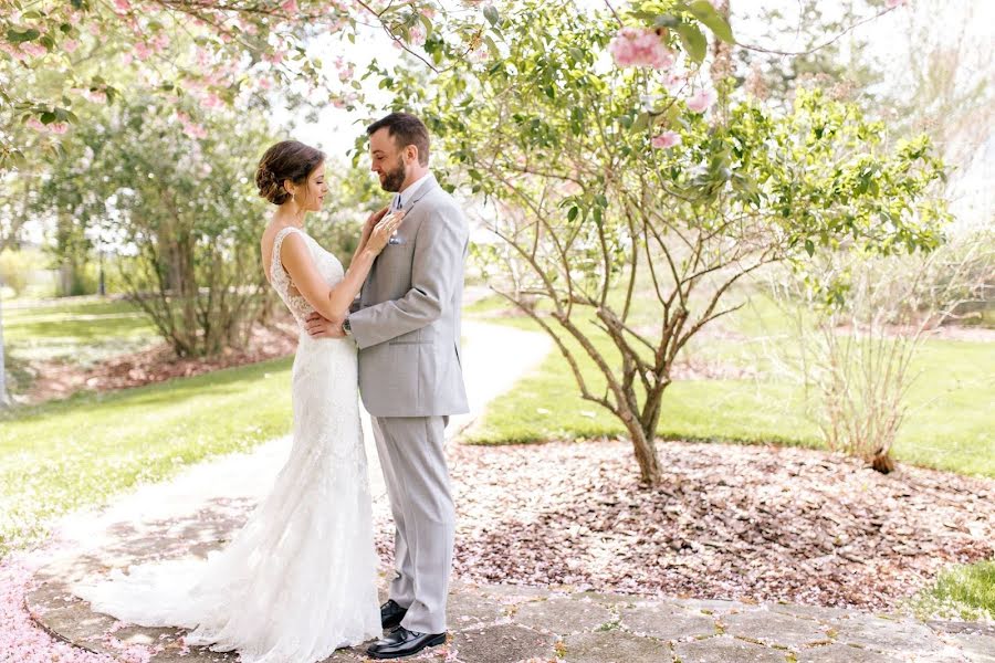 Fotografo di matrimoni Brandilynn Aines (brandilynnaines). Foto del 7 settembre 2019