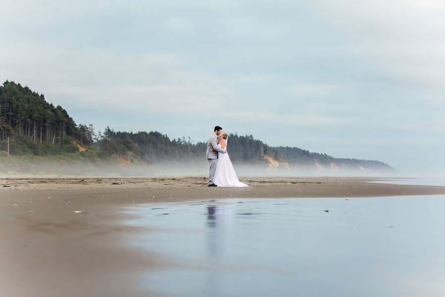 Wedding photographer Elena Slesarchuk (elenaslesarchuk). Photo of 7 September 2019