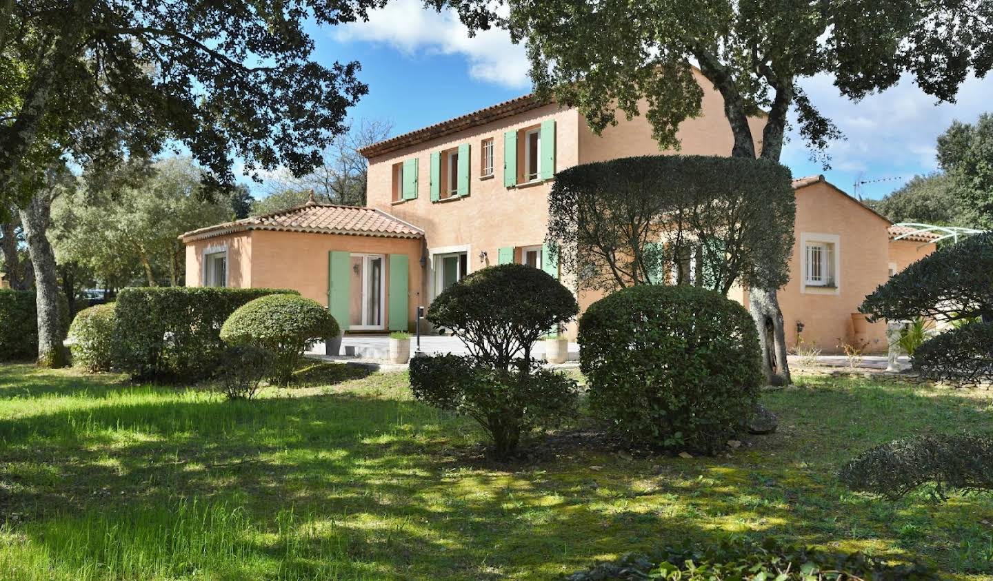 Villa avec piscine et terrasse Uzès