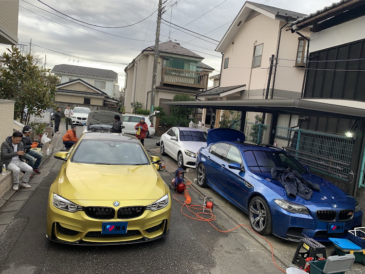 勇次 ふたたびさんが投稿したラーメン・初披露・部室・かつさんの身代わり・BMW御守りに関するカスタム事例の投稿画像5枚目