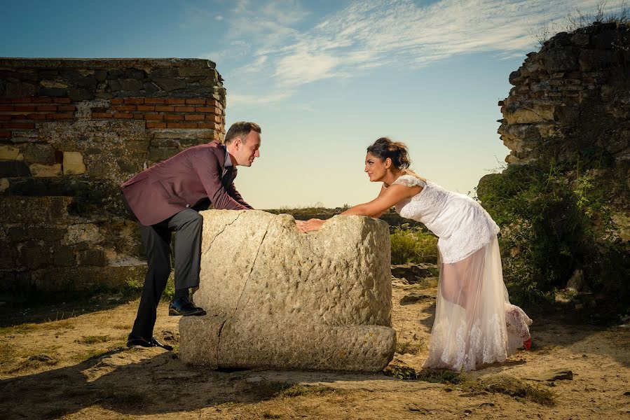 Svadobný fotograf Marin Popescu (marinpopescu). Fotografia publikovaná 26. mája 2016