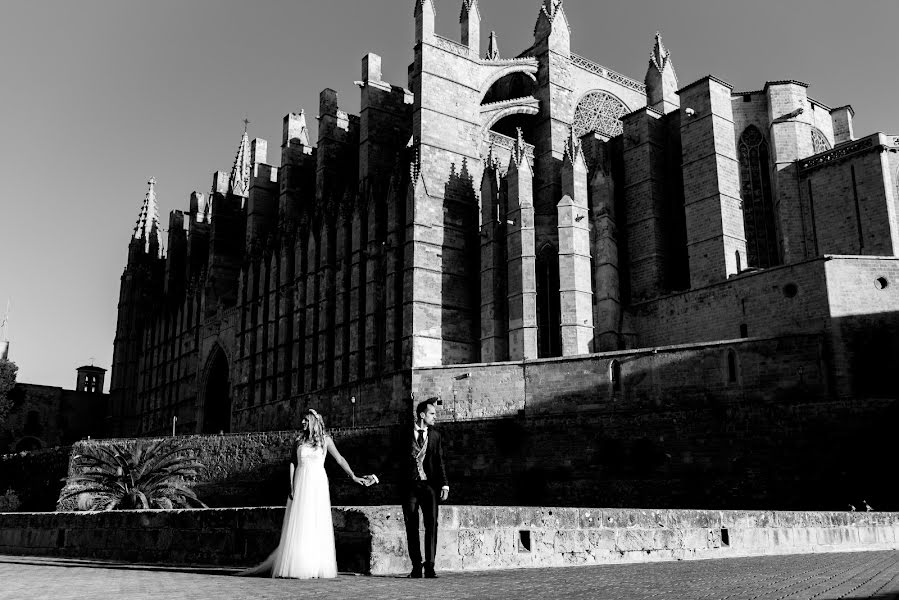 Wedding photographer David Gonzálvez (davidgonzalvez). Photo of 19 December 2018