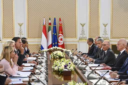 EU nudi Tunisu dugoročnu pomoć do 900 miliona evra